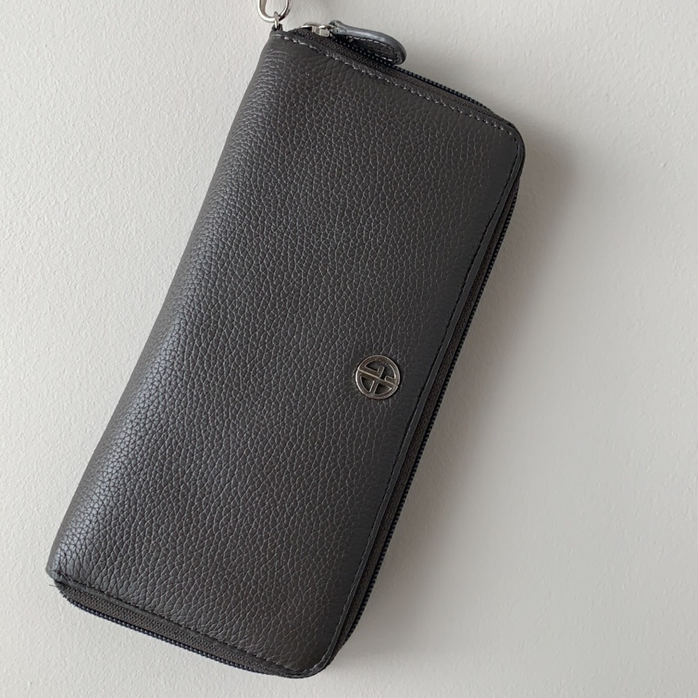 Gianni Bini Leather Wallet